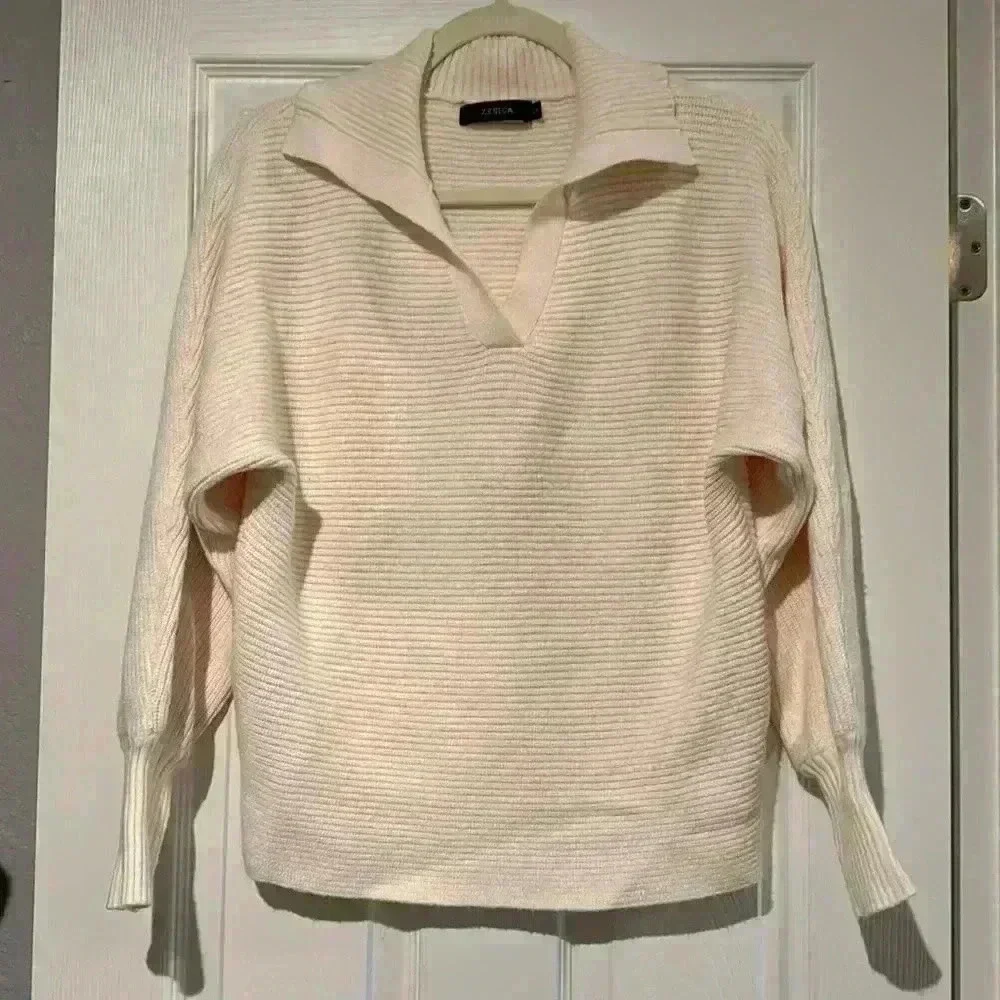 V Neck Long Sleeve Ribbed Knit Sweater - Picture 2 of 3